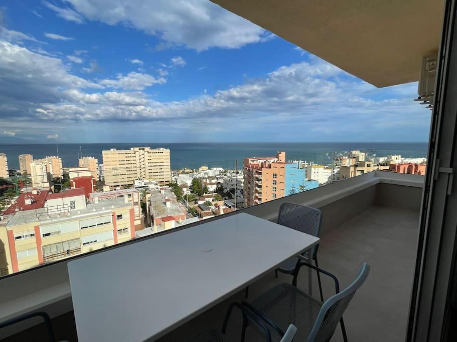 Glamour Suite Con Vistas Panoramicas Mar Y Montana Torremolinos Kültér fotó